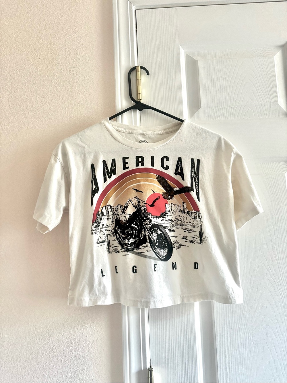 Social Culture American Legend Motorcycle Graphic Crop T-Shirt S